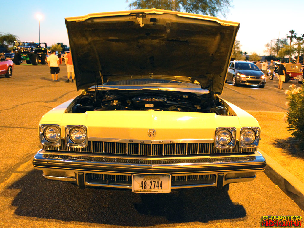 1974-buick-lesabre-sedan-front